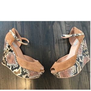 Steve Madden wedges